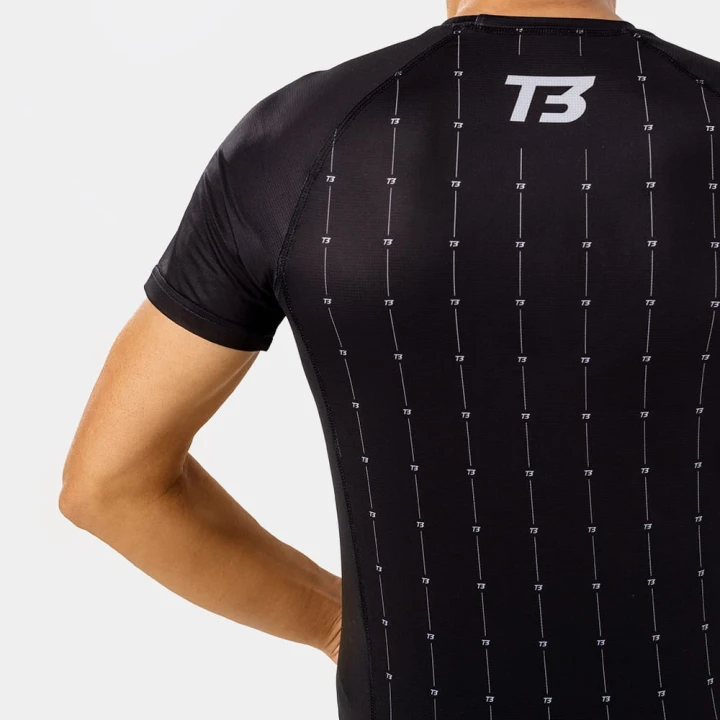 KOSZULKA-BIEGOWA-MĘSKA-PRO-Black-T3F-2.jpg